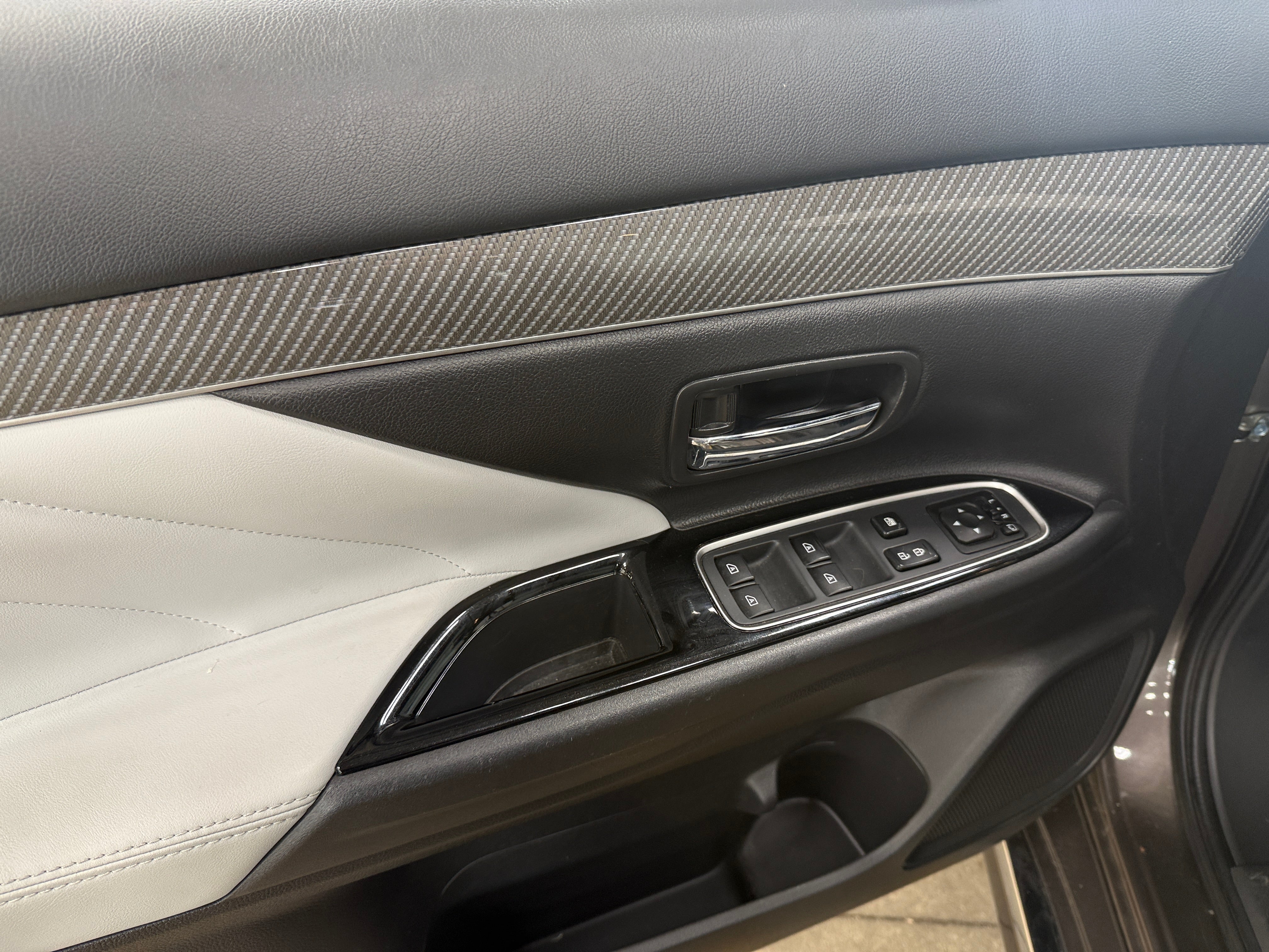 mitsubishi outlander phev 2022 JA4J2VA77NZ055842 image mitsubishi outlander phev 2022 JA4J2VA77NZ055842 image